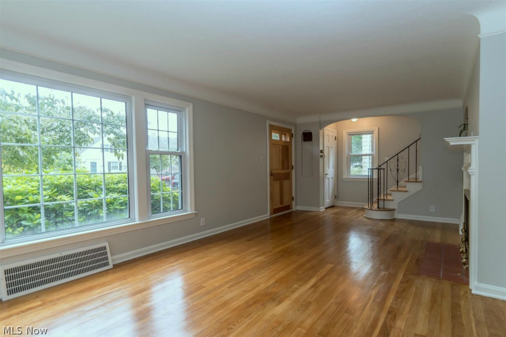 1172 Avondale Road Cleveland, OH 44121 - Photo 4 of 17
