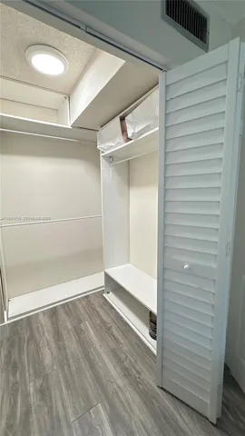 $1,600 | 2935 Northeast 163rd Street, Unit 3P, North Miami Beach, FL 33160