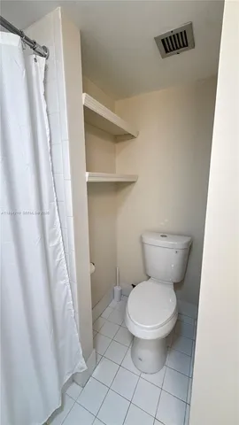 $1,600 | 2935 Northeast 163rd Street, Unit 3P, North Miami Beach, FL 33160