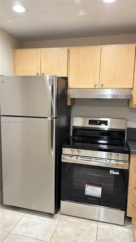 $1,600 | 2935 Northeast 163rd Street, Unit 3P, North Miami Beach, FL 33160