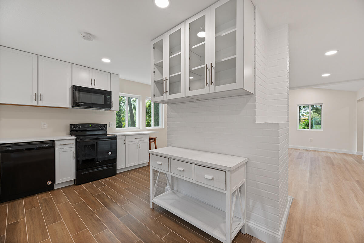 102 Marion Road Oak Ridge, TN 37830 - Photo 5 of 25 Kitchen