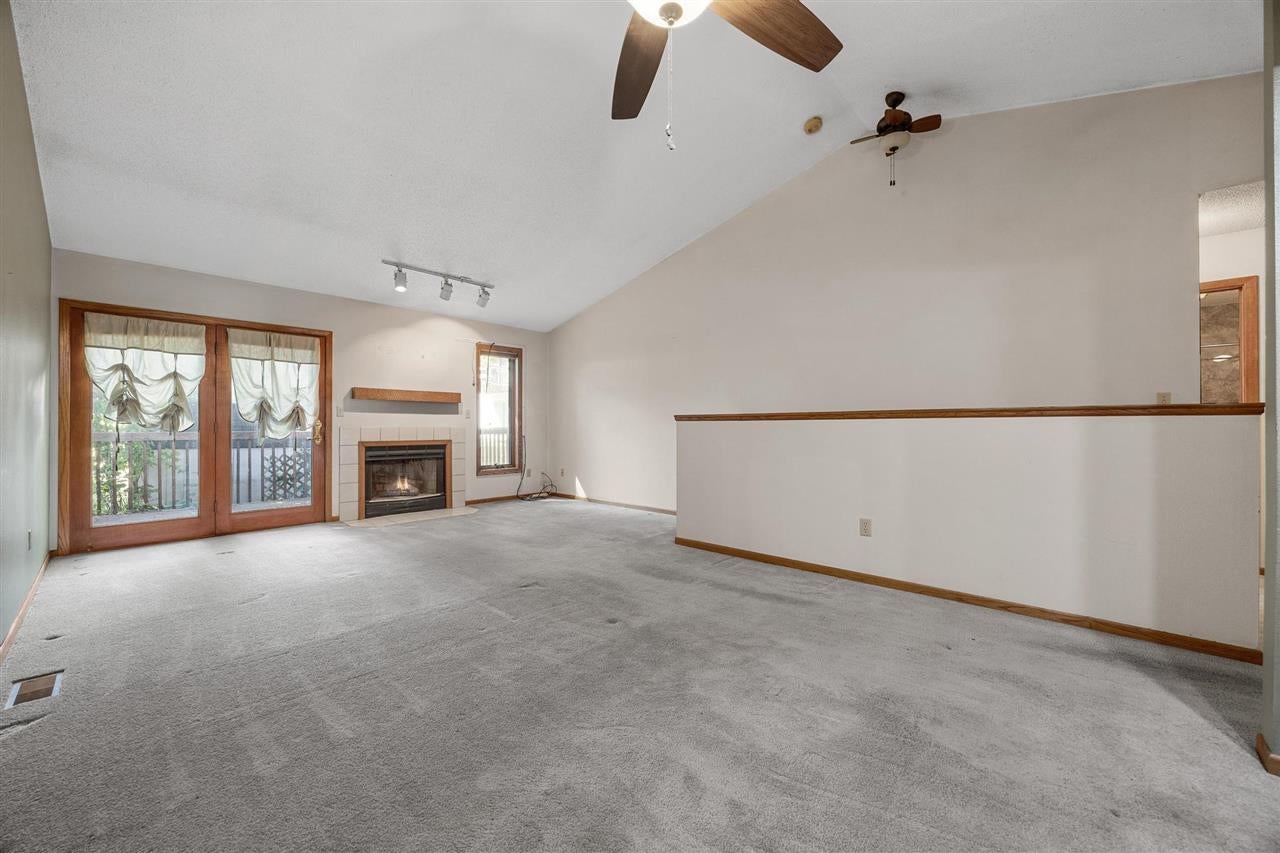 1990 Holiday Road Coralville, IA 52241 - Photo 9 of 26 Gallery Image 9