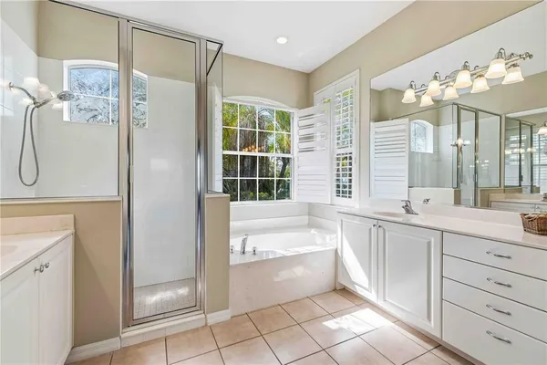 $599,900 | 7714 Ashley Circle, Bradenton, FL 34201