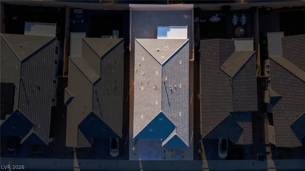 $2,500 | 8385 Vanhoy Crk Street, Las Vegas, NV 89166