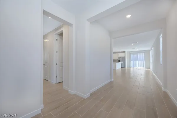 $2,500 | 8385 Vanhoy Crk Street, Las Vegas, NV 89166