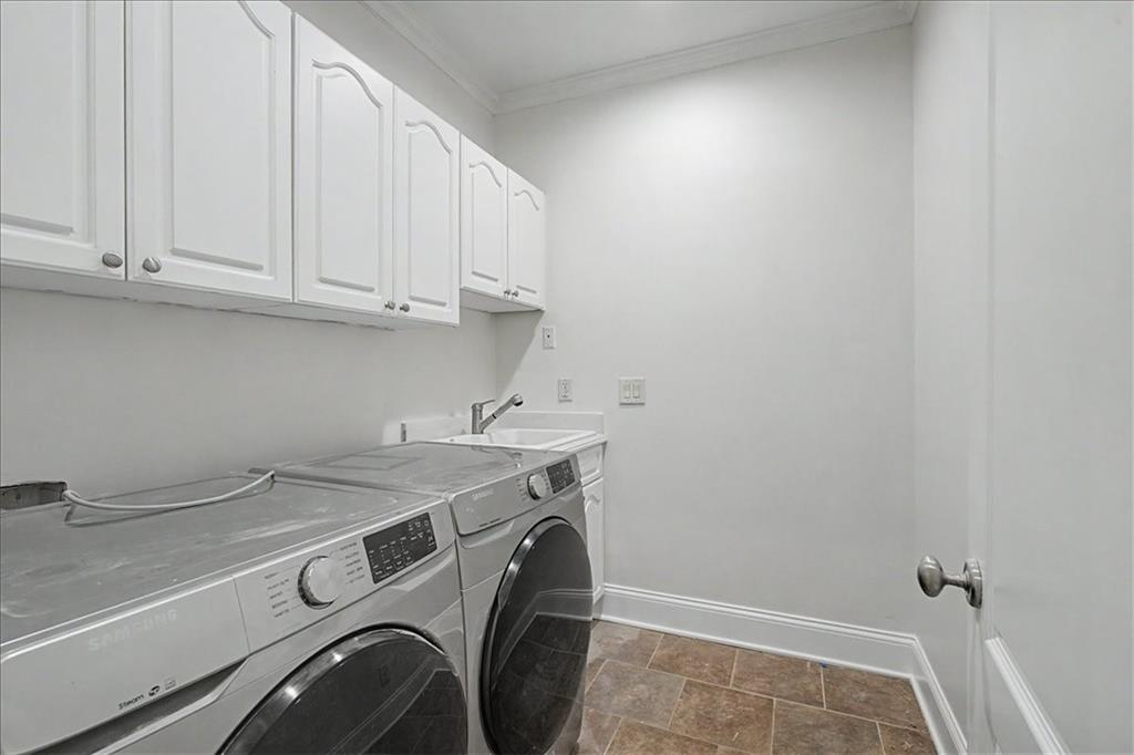 3880 Stratford Walk Circle Atlanta, GA 30342 - Photo 35 of 48