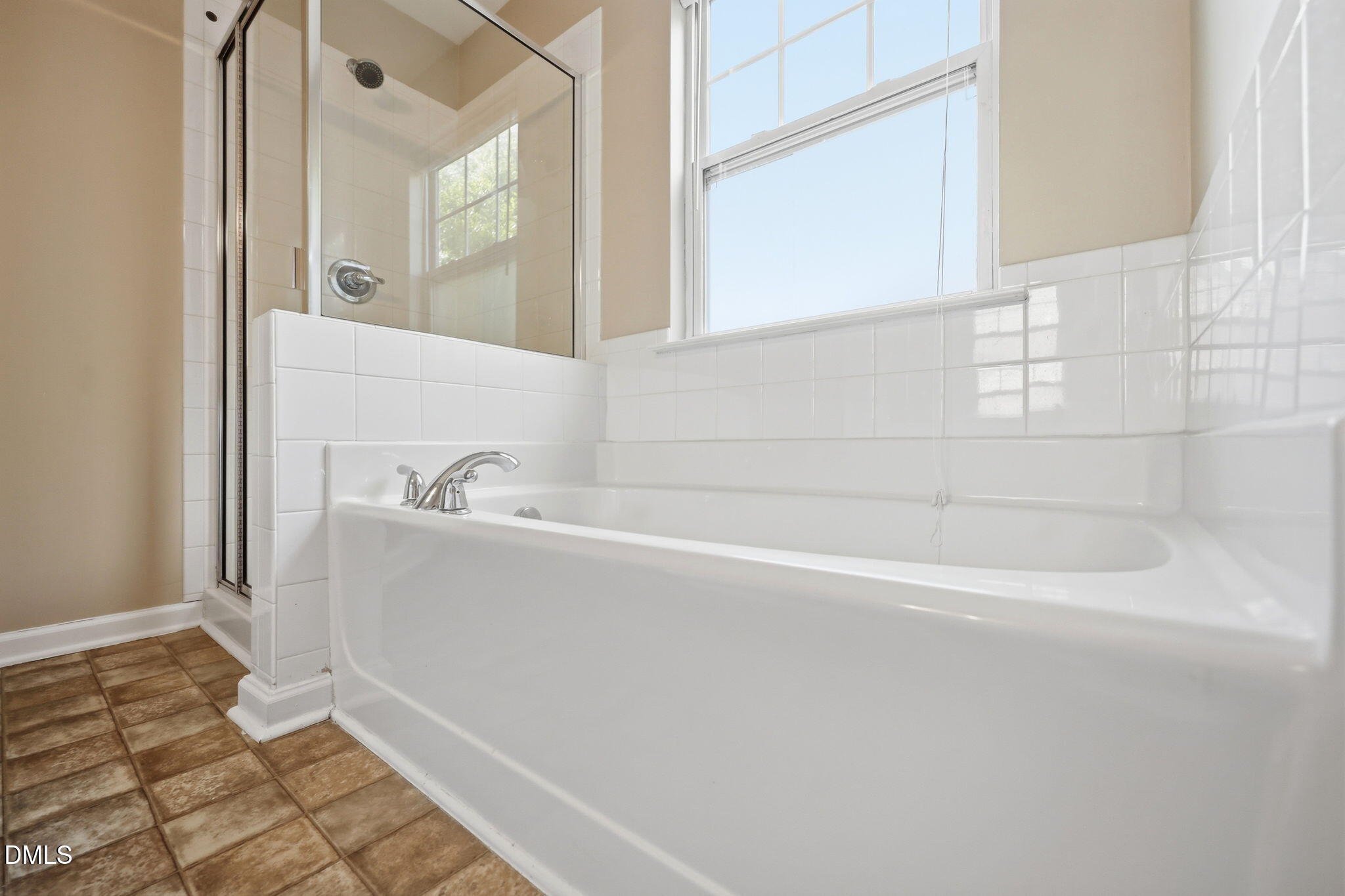 11711 Coppergate Drive, Unit 111 Raleigh, NC 27614 - Photo 21 of 43 32-web-or-mls-IMG_2493