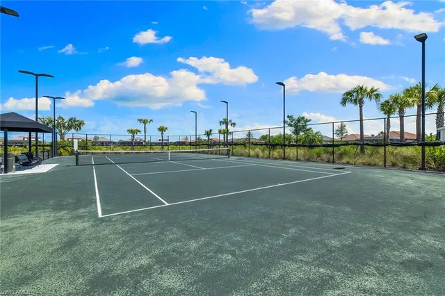 a view of a tennis court