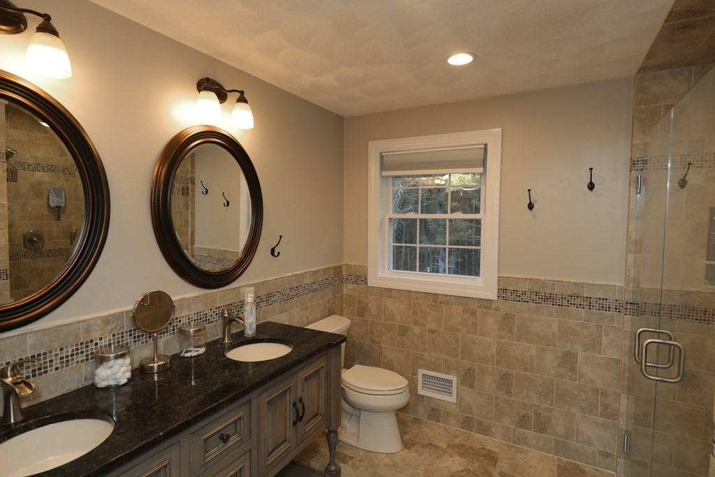 105 Dudley Road Billerica, MA 01821 - Photo 14 of 36 Gallery Image 14