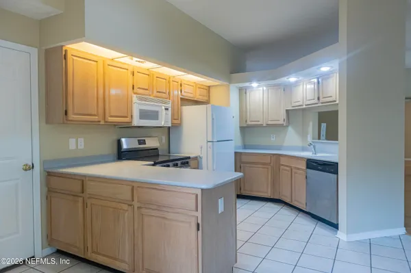 $2,295 | 8066 Dickie Drive, Jacksonville, FL 32216