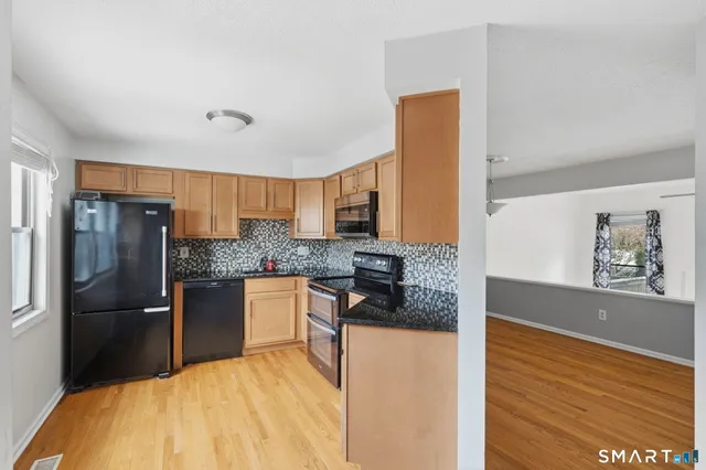 $304,999 | 73 Metacomet Drive, Unit 73, Meriden, CT 06450