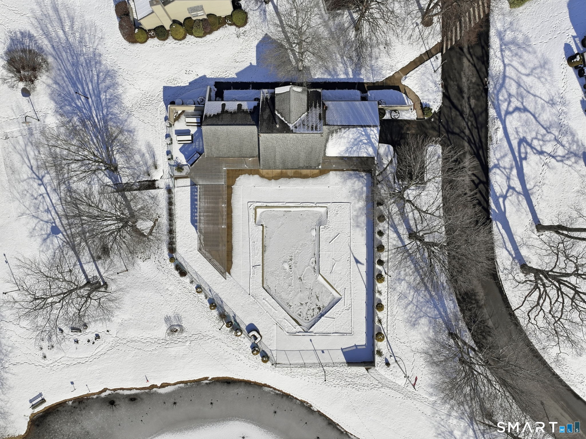 73 Metacomet Drive, Unit 73 Meriden, CT 06450 - Photo 36 of 37 a utility room with a washer and dryer
