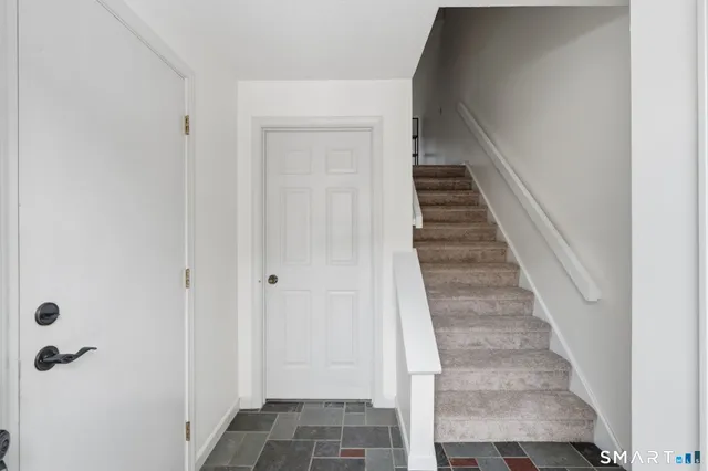 $304,999 | 73 Metacomet Drive, Unit 73, Meriden, CT 06450