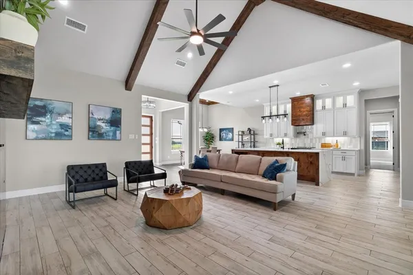 $600,000 | 556 County Road 4875, Celeste, TX 75423