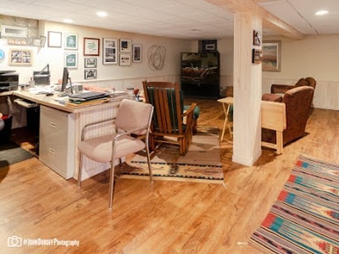 1850 Burton Lane Park Ridge, IL 60068 - Photo 26 of 34 a view of a workspace with furniture