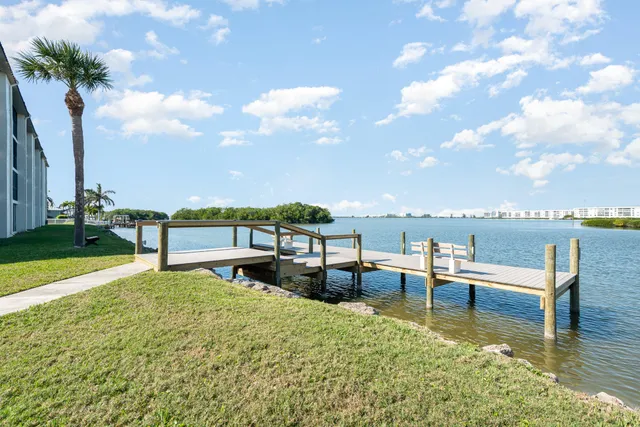 $3,300 | 200 South Banana River Boulevard, Unit 804, Cocoa Beach, FL 32931