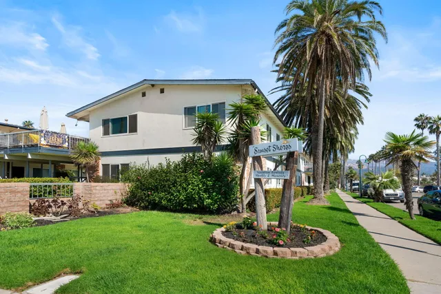 a picture of city view with outdoor space