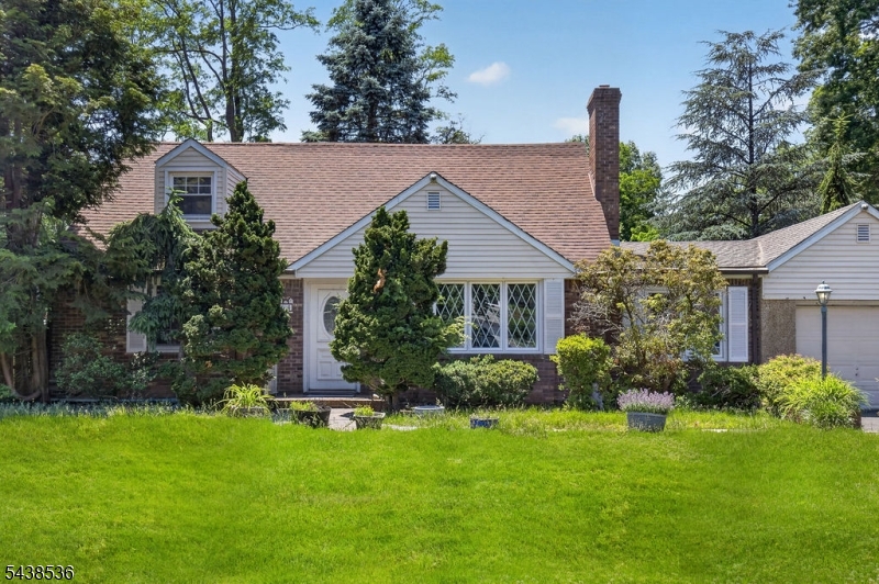 364 Acacia Road Scotch Plains, NJ 07076 - Photo 1 of 30