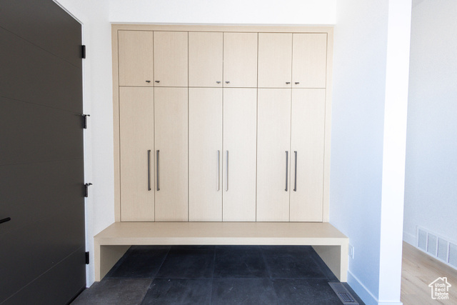 2132 East Outlaw Road, Unit 49 Kamas, UT 84036 - Photo 42 of 44 Mudroom featuring visible vents