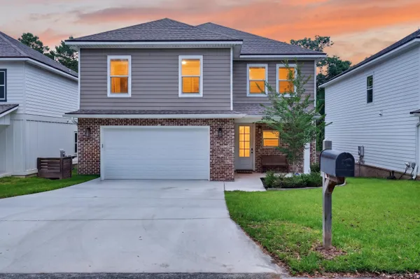 $639,900 | 604 Ivy Avenue, Niceville, FL 32578