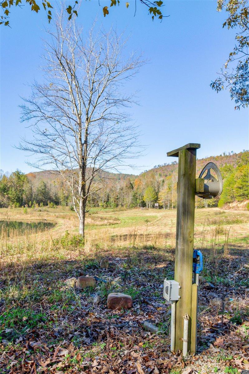 190 Basin Creek Road Reliance, TN 37369 - Photo 25 of 30 190 Basin Creek Road RV Power Plug