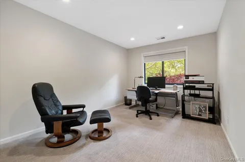 $999,000 | 225 Hamlet Drive, Jericho, NY 11753