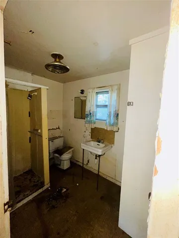 $30,000 | 304 Ohio Avenue, Graham, TX 76450