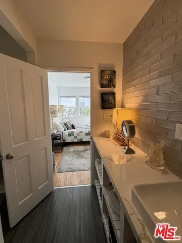 $2,950 | 8036 Norton Avenue, West Hollywood, CA 90046