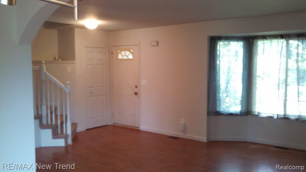 40715 Worthington Road Canton, MI 48188 - Photo 7 of 17 IMG_20140728_165838_969.jpg
