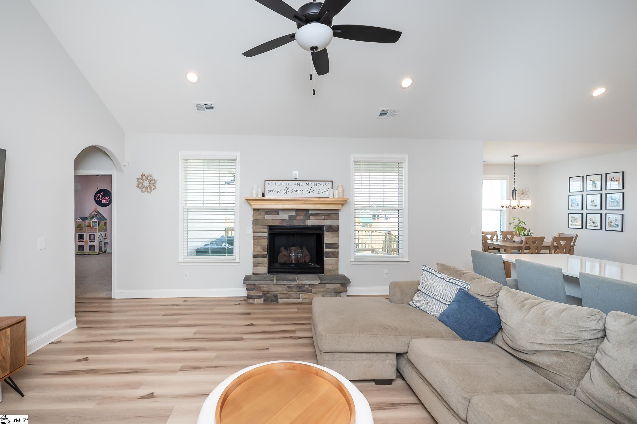 1017 Linden Ridge Road Greer, SC 29651 - Photo 5 of 43 Gallery Image 5