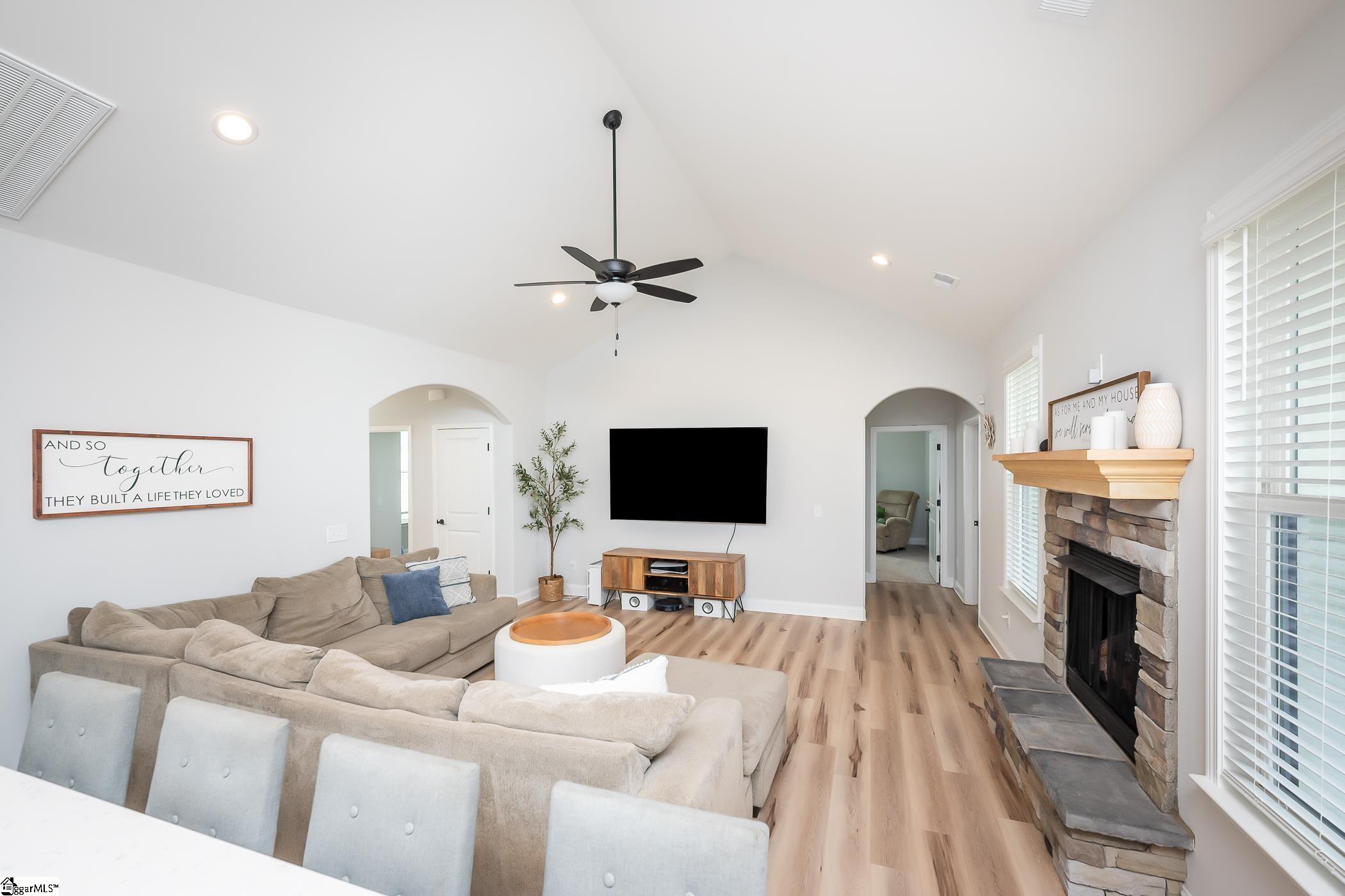 1017 Linden Ridge Road Greer, SC 29651 - Photo 6 of 43 Gallery Image 6