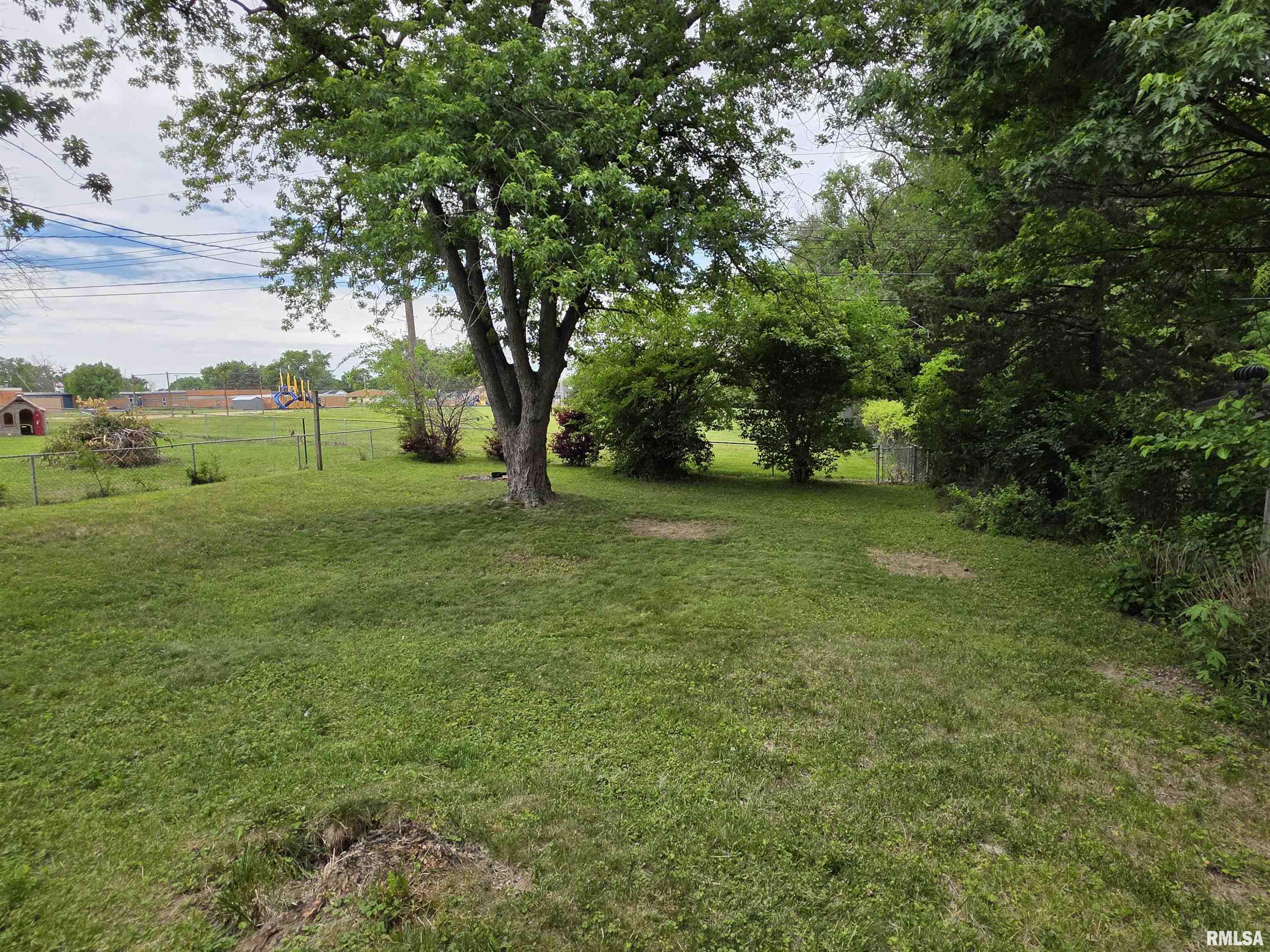 233 Briargate Road Washington, IL 61571 - Photo 17 of 34