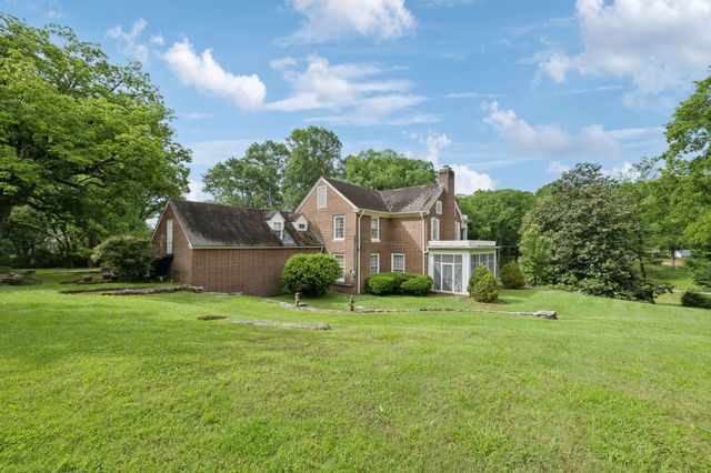 $2,700,000 | 820 Overton Lane, Nashville, TN 37220