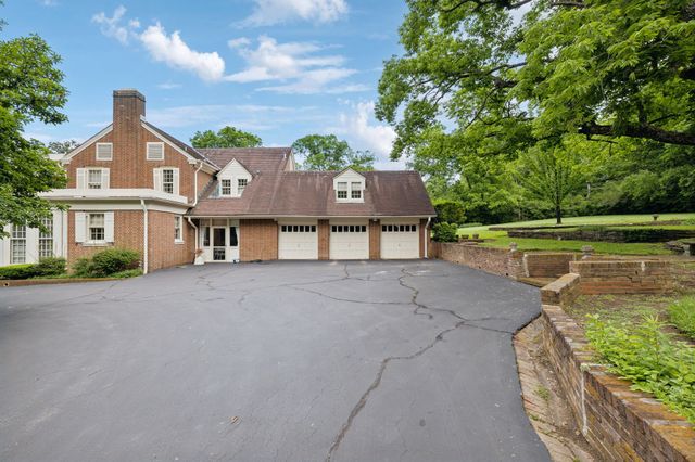 $2,700,000 | 820 Overton Lane, Nashville, TN 37220