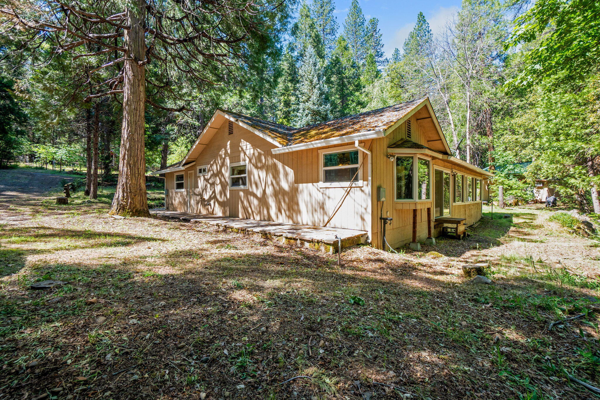 30303 Oak Run To Fern Road Whitmore, CA 96096 - Photo 37 of 75 a view of a house with a yard