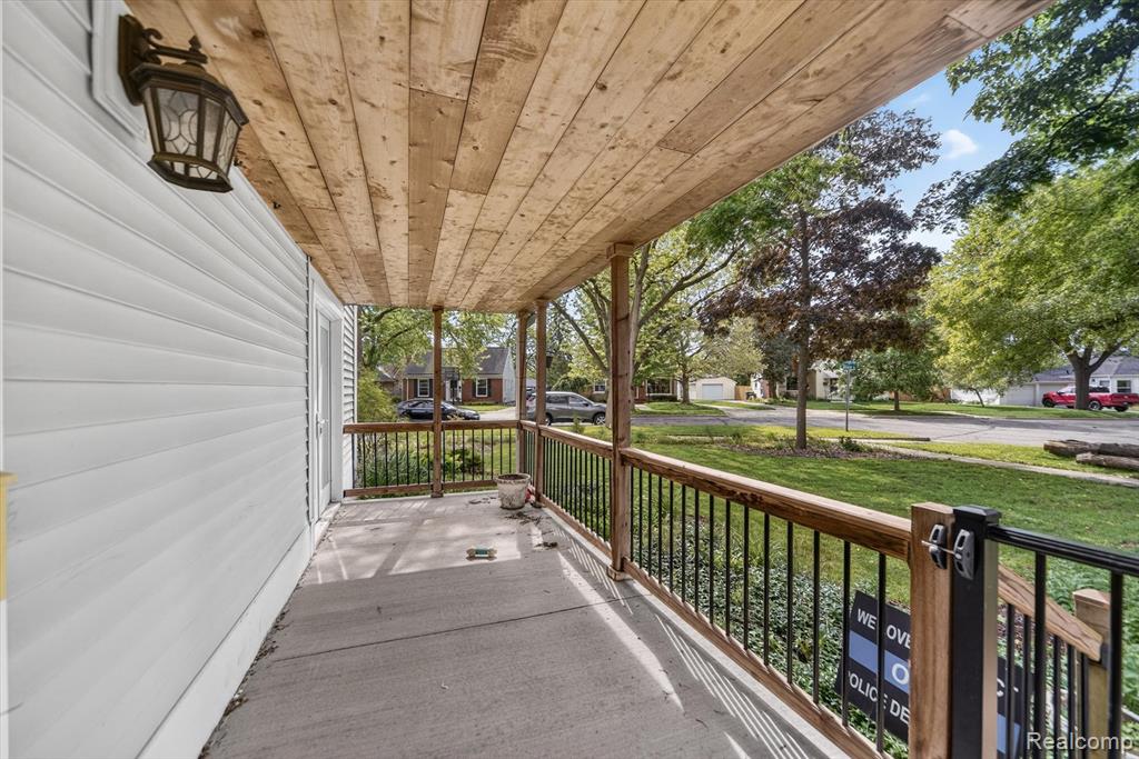 1404 Harvard Road East Lansing, MI 48823 - Photo 6 of 45