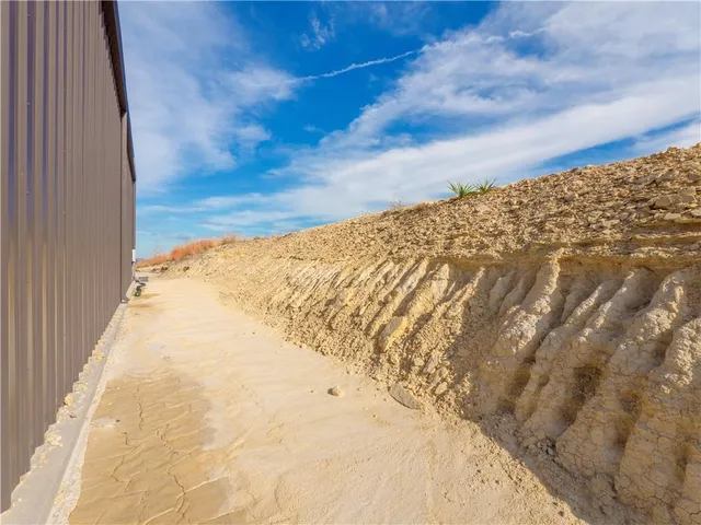 $485,000 | 1759 Majestic Hills Drive, Blanco, TX 78606