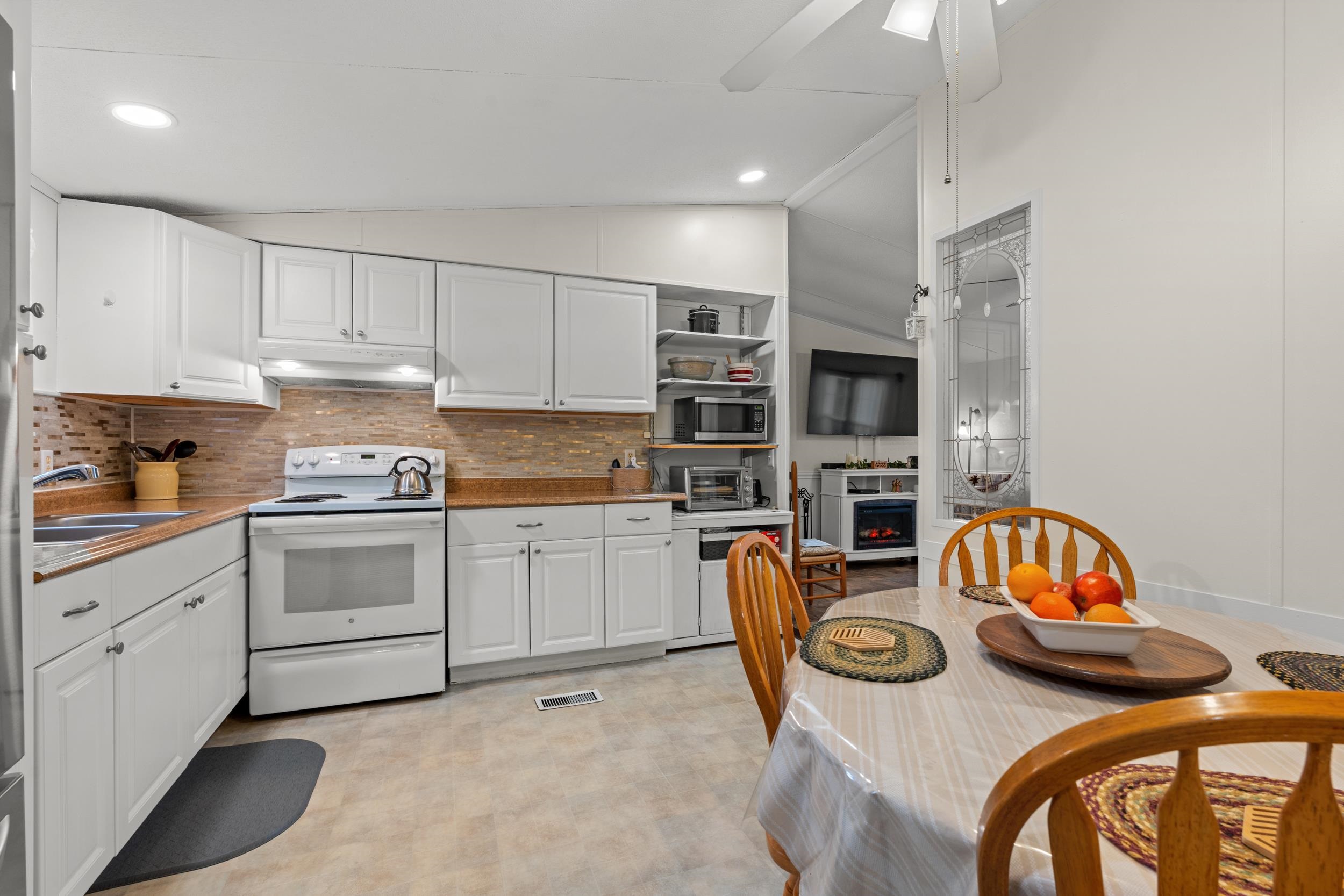 9446 Green Wing Drive Murrells Inlet, SC 29576 - Photo 3 of 25