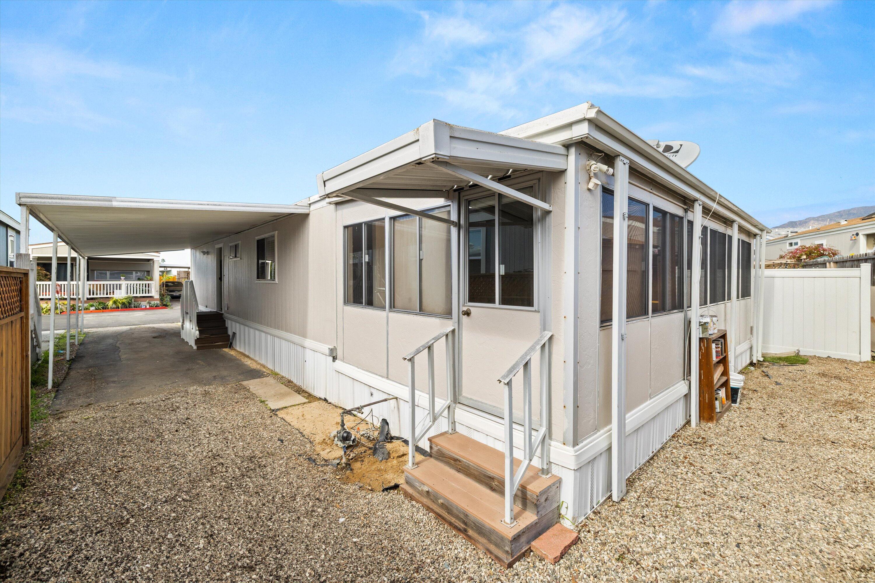 5700 Via Real, Unit 103 Carpinteria, CA 93013 - Photo 19 of 24 19-Exterior sunroom