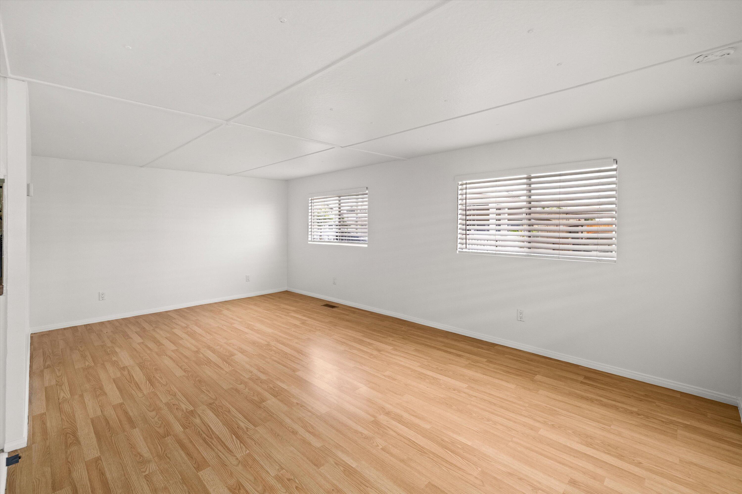 5700 Via Real, Unit 103 Carpinteria, CA 93013 - Photo 8 of 24 08-living