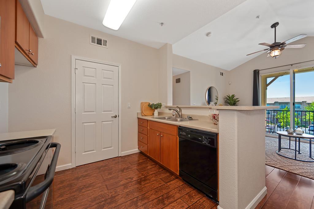 1230 Whitney Ranch Parkway, Unit PW432 Rocklin, CA 95765 - Photo 9 of 24