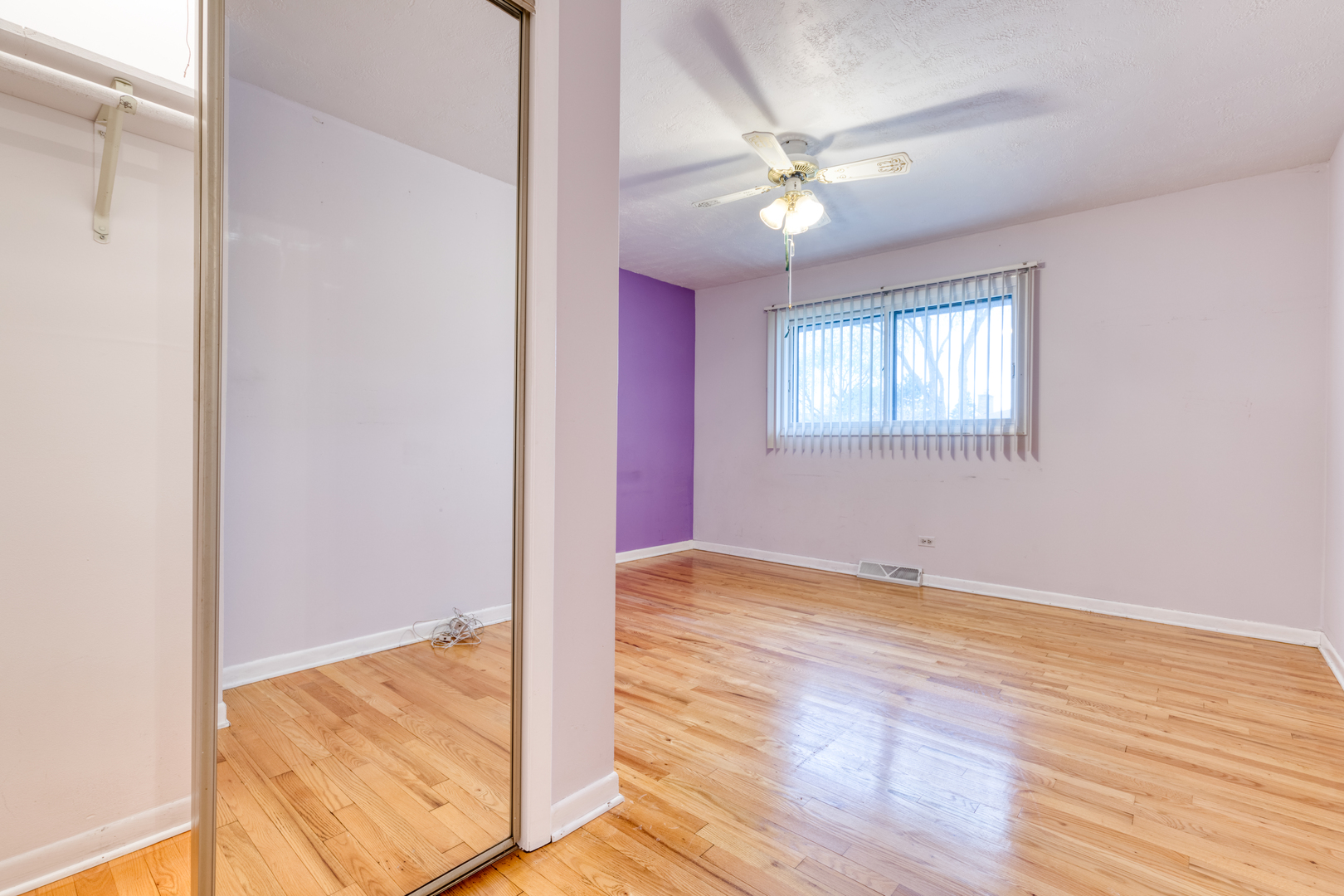 585 North Green Ridge Street Addison, IL 60101 - Photo 15 of 30