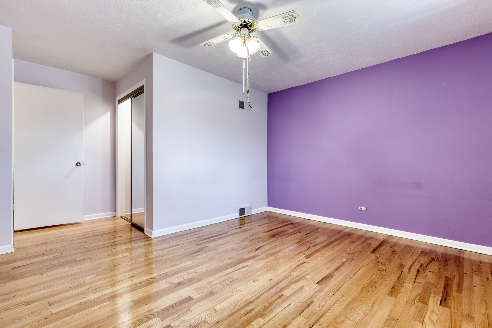 585 North Green Ridge Street Addison, IL 60101 - Photo 16 of 30