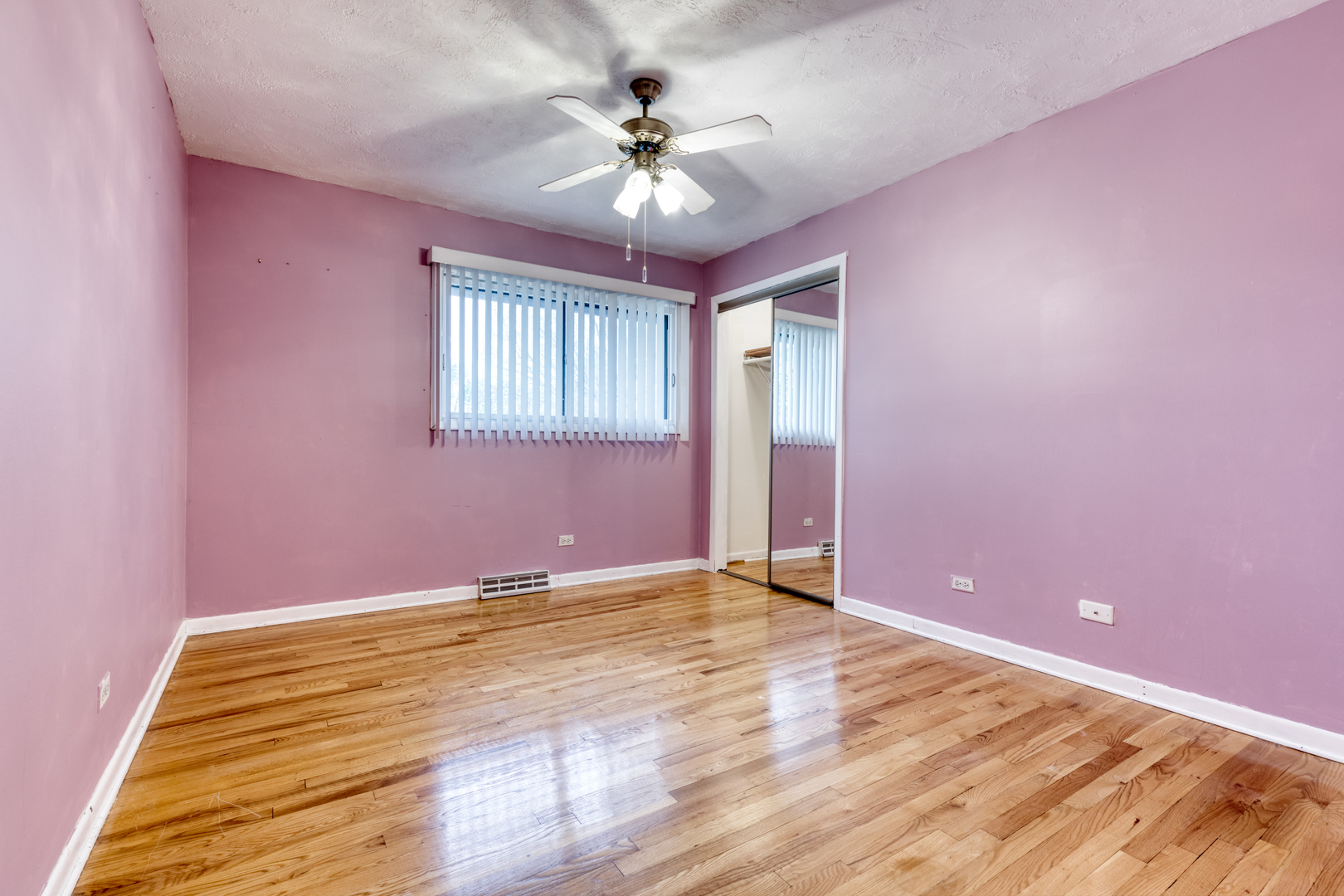 585 North Green Ridge Street Addison, IL 60101 - Photo 17 of 30