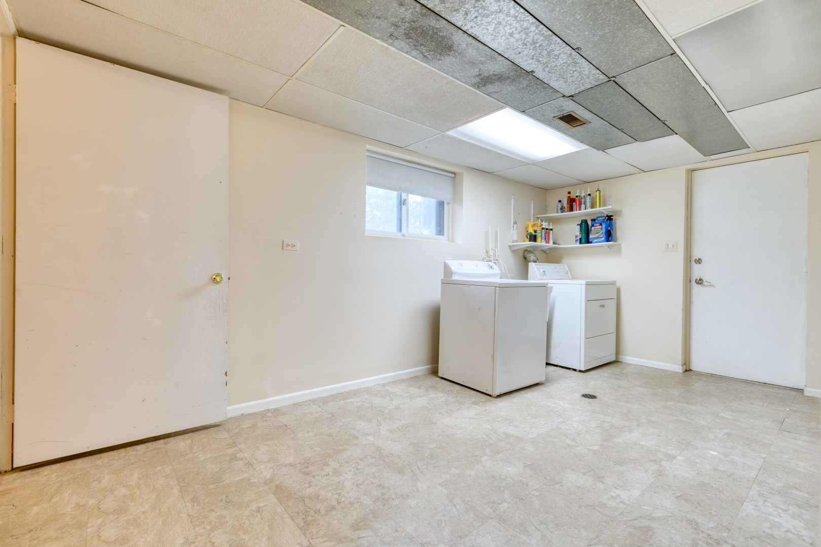 585 North Green Ridge Street Addison, IL 60101 - Photo 24 of 30