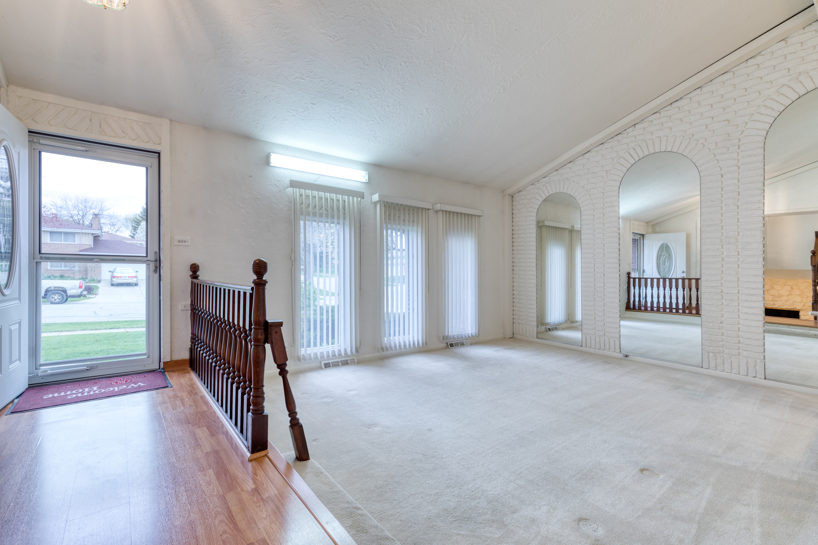 585 North Green Ridge Street Addison, IL 60101 - Photo 10 of 30