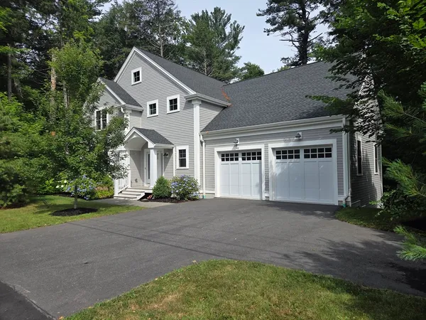 $2,500,000 | 102 Highland Street, Concord, MA 01742