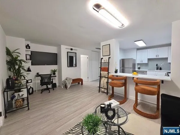 $399,888 | 1203 River, Unit 20A, Edgewater, NJ 07020