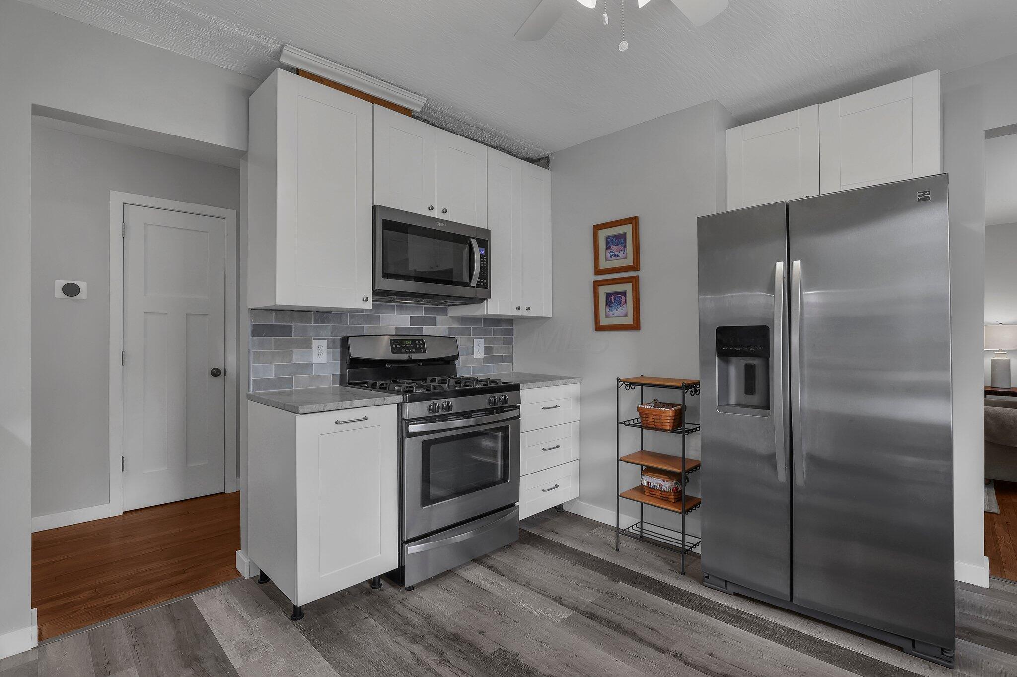 6641 Charles Road Westerville, OH 43082 - Photo 15 of 41 Kitchen