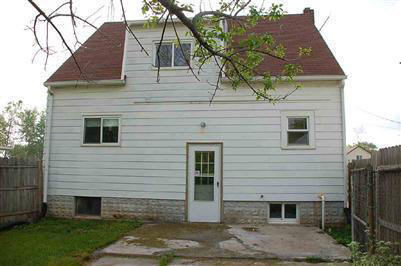 2158 South Dye Road Flint, MI 48532 - Photo 6 of 13 20139937-5.JPG